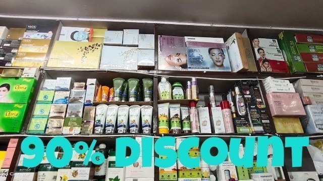 'all parlour and skin care item available 90% discount Sadar bazar'