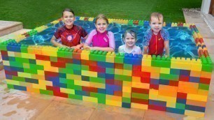 'Five Kids How to Swim in the Kids Pool and Plays with Fun Water Toys'