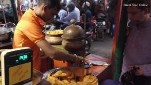 'Taskeen Food Shop | Unlimited chicken & Fish Varieties in Zakaria Street Kolkata'