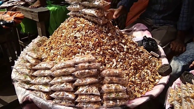 'Ramzan Special at Zakaria Street Kolkata'