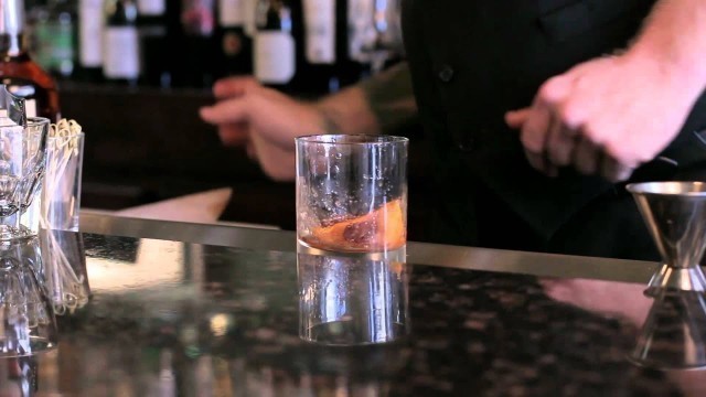 'How to make a (New) Old Fashioned - DrinkSkool Cocktails'