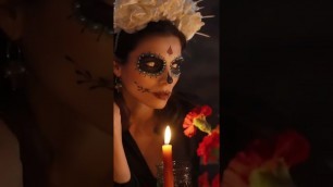 'Fashion and beauty. Exclusive make-up, body painting! El Día de Muertos! Day of the dead in Mexico!'