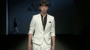 'MUNSOO KWON S/S15 COLLECTION RUNWAY VIDEO'