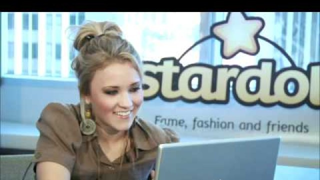 'Stardoll Live Chat with Emily Osment 02/26/11 12:02PM'