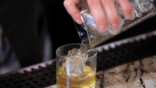 'How to Make an Old-Fashioned Cocktail | Whiskey Guide'