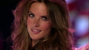 'Alessandra Ambrosio VSFS Career Compilation 2000-2017 #Last Walk'