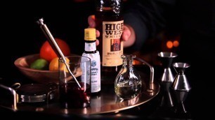 'How to Make the Classic Rye Old-Fashioned | Pottery Barn'