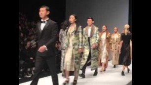 'Коллекция \"Unbroken\" Айжан Жузбай на Mercedez-Benz China Fashion Week'