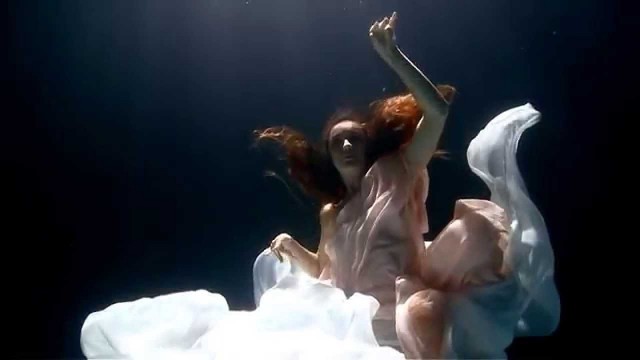 'Underwater Video shot for the Harvey Nichols - Dubai Autumn/Winter 2014 Fashion Show'