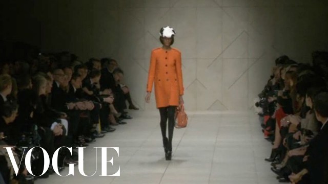 'Burberry Ready to Wear Fall 2011 Vogue Fashion Week Runway Show'