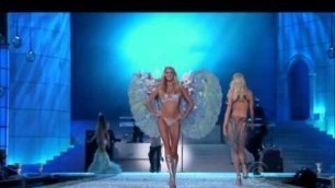 'VS Fashion Show 2011 Part 2'