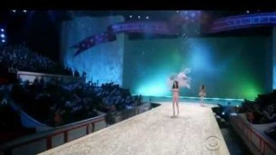 'Akon Victoria\'s Secret Fashion Show 2011 HD.'