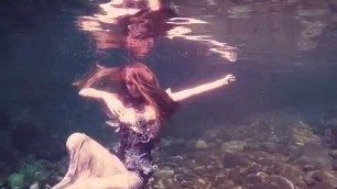 'Tamzin at Three Pools *underwater fashion video*'