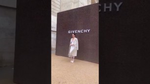 'Olivia Rodrigo at Givenchy\'s SS23 show for Paris Fashion Week'