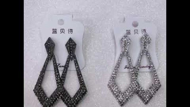 'China fashion jewelry n bags wapp +8613777535964'