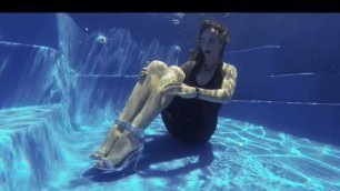 'Underwater fashion shoot. Black dress and silver heels pt1. (Ambient sound)  #underwaterphotography'