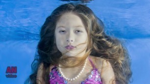 'Video backstage of my underwater photoset for the TV show: \"Play fashion junior\"'