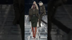 'Adut Akech For Givenchy at Paris Fashion Week FW 2022 | Trend'