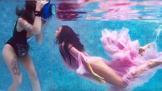 'I Tried an UNDERWATER Fashion Photoshoot!'