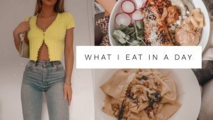 'WHAT I EAT IN A DAY - QUARANTINE TIME | Fashion Influx'