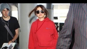 'Selena Gomez Laughs About Her Fashion Faux Pas At LAX'