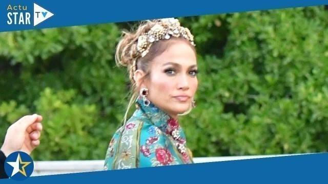 'Jennifer Lopez : cet incroyable fashion faux pas qui a ruiné son look sublime à Venise !'