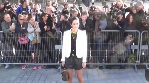 'Jennifer Connelly & Paul Bettany @ Paris Fashion Week 3 october 2017 show Louis Vuitton #PFW'