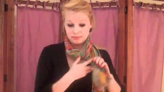 'Scarf Tying Tutorial--How to Tie a Scarf--Lesson 6: The Simple Twist of Fate'