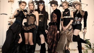 'Daisy Viktoria Steampunk Couture Fashion Photo Shoot - Behind The Scenes'