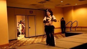 'Maral Agnerian (sarcasm-hime) bellydancing at the DragonCon 2009 Steampunk Fashion Show'