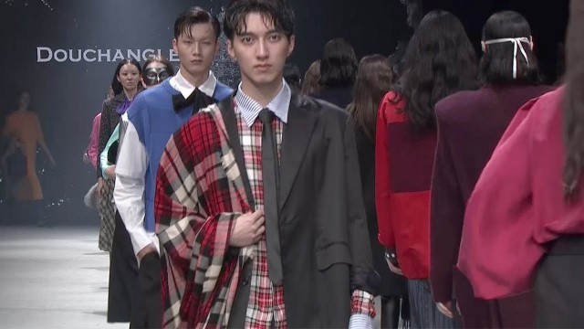 'DOUCHANGLEE Fall/Winter 2021 Runway Show | Taipei Fashion Week | VRAI Magazine'