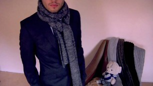 'How to Tie a Scarf - Men - Single Loop and Tie'