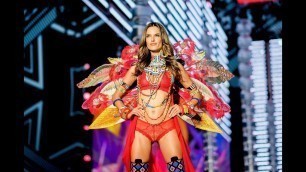 'Top 10 Wings from the 2017 Victoria\'s Secret Fashion Show'