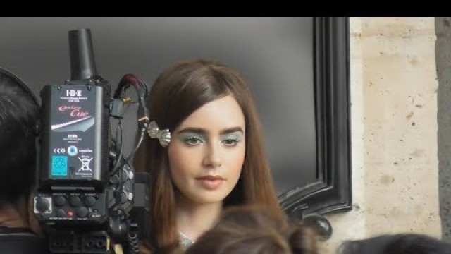 'Lily COLLINS ( Netflix \' Emily in Paris ) @ Paris Fashion Week 30 june 2018 show Miu Miu / juin #PFW'