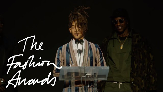 'Jaden & Willow Smith | New Fashion Icons | The Fashion Awards 2016'