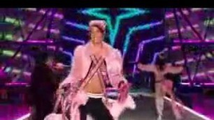 'Bruno Mars   Chunky Victorias Secret 2016 Fashion Show Performance online video cutter com'