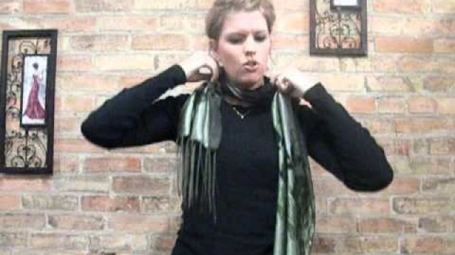 'Quick Scarf Tying: The Shimmy and Swoop!'