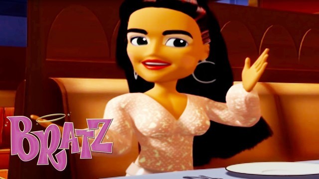 'Bratz | Trading Faces - Camping | Bratz Series Season 1 | Compilation'