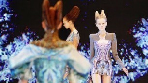 'Alexander McQueen | Spring Summer 2010 Full Show | Exclusive'