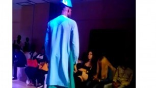 'Tony Nwose (thenigeriankingintl2018) walks the runway for men\'s fashion week and closes the show'