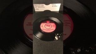 'The Kinks - Dedicated Follower Of Fashion ( Vinyl 45 ) From 1966 .'