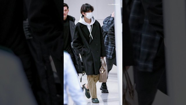 'Kim Taehyung - Airport Fashion style | Safari ~ Edit  