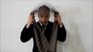 '13 Ways to Tie or Wear a Scarf for Men'