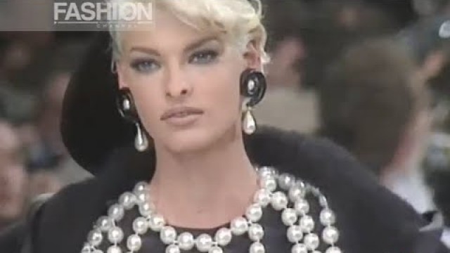 'CHANEL Fall 1991/1992 Paris - Fashion Channel'