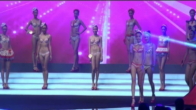 'Asian beauty fashion lingerie conference, model stage show show shooting scene'