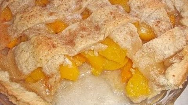 'Peach Cobbler Recipe: Old Fashioned & Homemade with A Buttery Pie Crust Recipe'