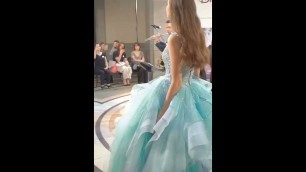 'Dress Disney Memang Tidak Mengecewakan #Disney #dress#catwalk #fashionshow#disneyprincess #shorts'