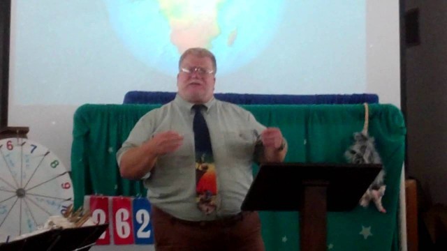 'Dennis Regling Preaching at VBS on Matthew 6:33'