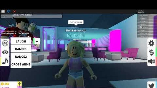 'Fashion Frenzy - ( only three people in fashion frenzy) - roblox'