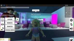 'Fashion Frenzy - ( only three people in fashion frenzy) - roblox'